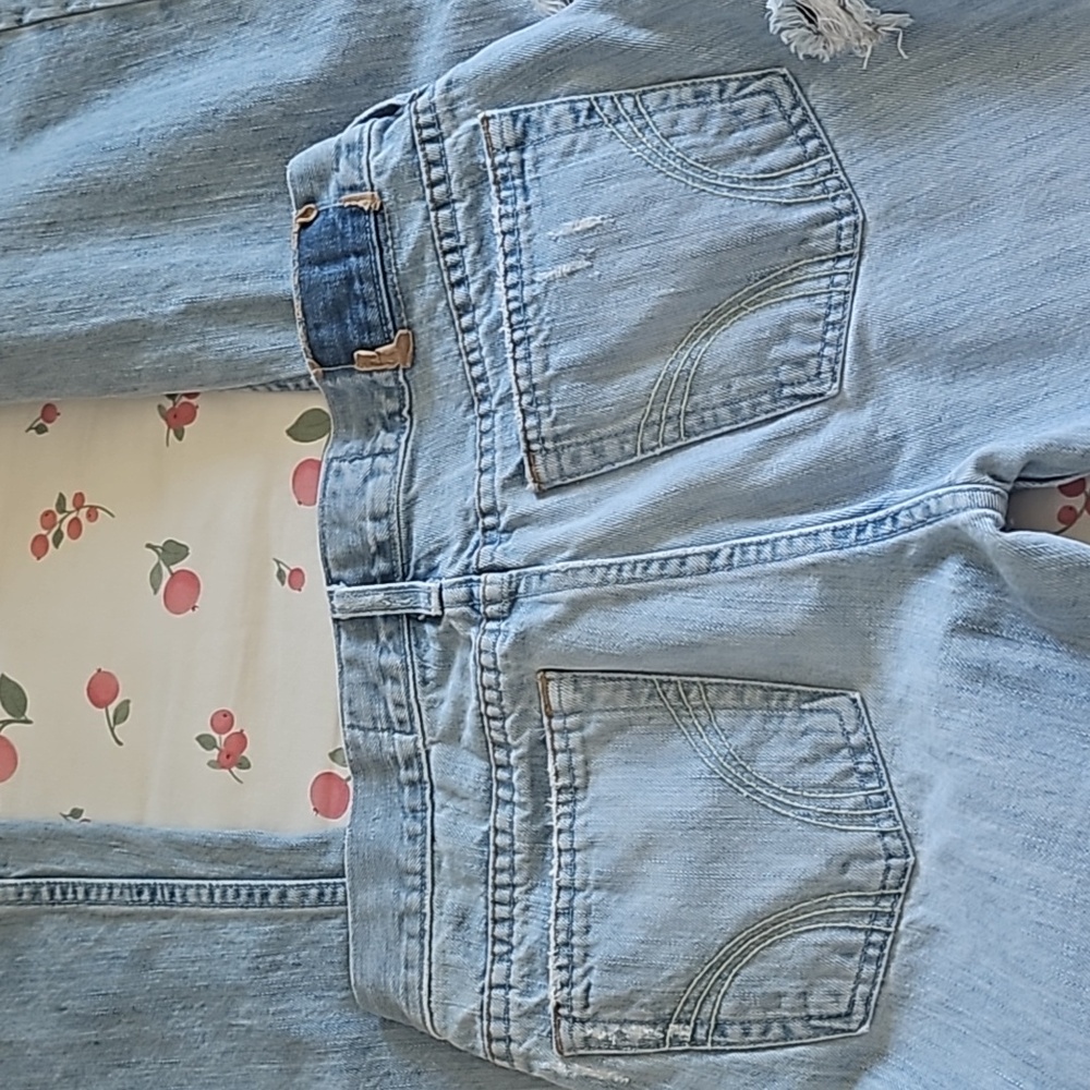 Hollister Distressed sz. 3 - Picture 5 of 5